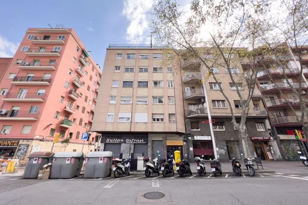 Bebarceloner Sant Andreu Apartments - 3 Bedrooms 외부 사진