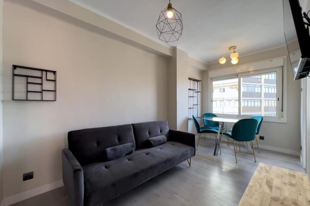 Bebarceloner Sant Andreu Apartments - 3 Bedrooms 외부 사진